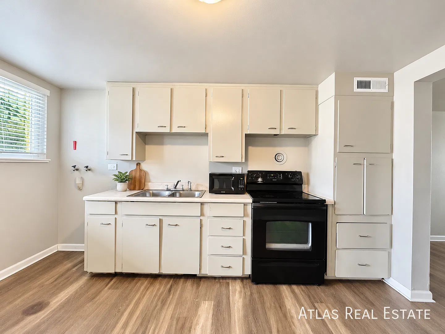 5395 W 3rd Place — Photo 4