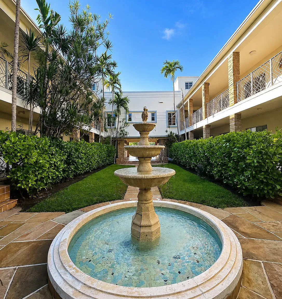 2 bed, 760 sqft, $2,100 — Photo 4