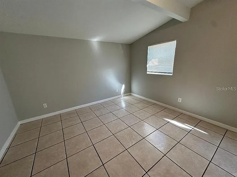 887 Eastbrook Blvd — Photo 9