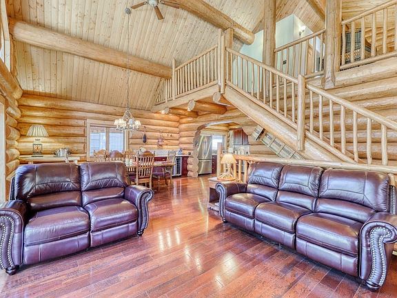 5th image of 20098 Pine Mountain Dr Unit 13