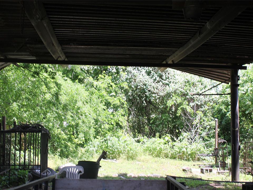 2nd image of 7912 Observatory St