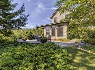 142 Summit Rd, New London, NH 03257