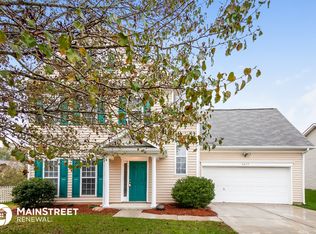 4613 Fox Thorne Dr, Charlotte, NC 28216