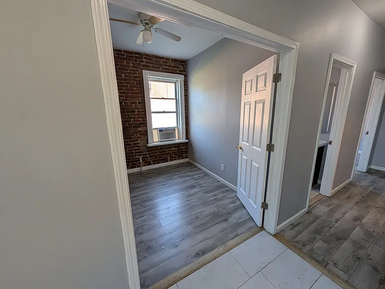 4733 McMillan Ave #1F — Photo 14