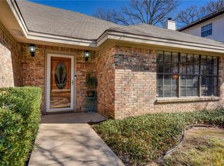1207 Robin Trl, Round Rock, TX 78681