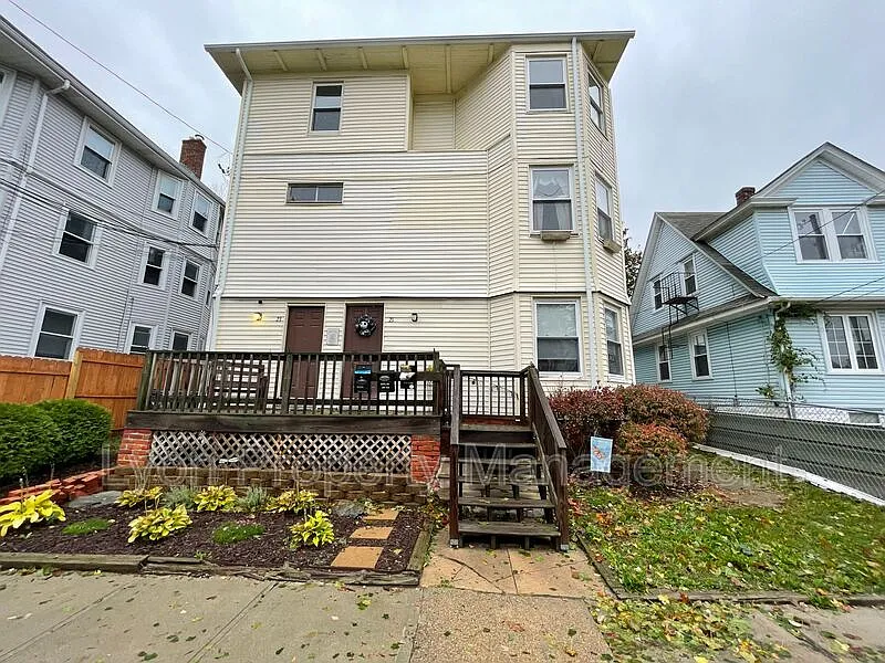 23 Villa Ave #3