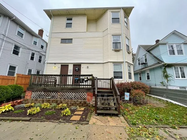 23 Villa Ave Floor 3, Providence, RI 02905
