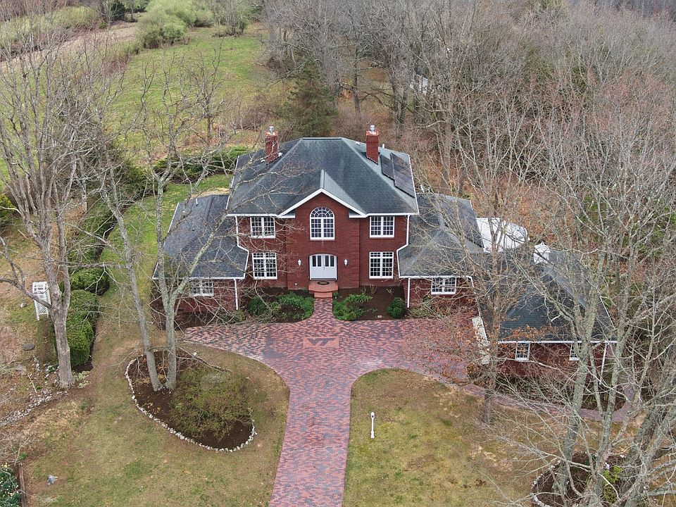1st image of 501 Mill Pointe Rd