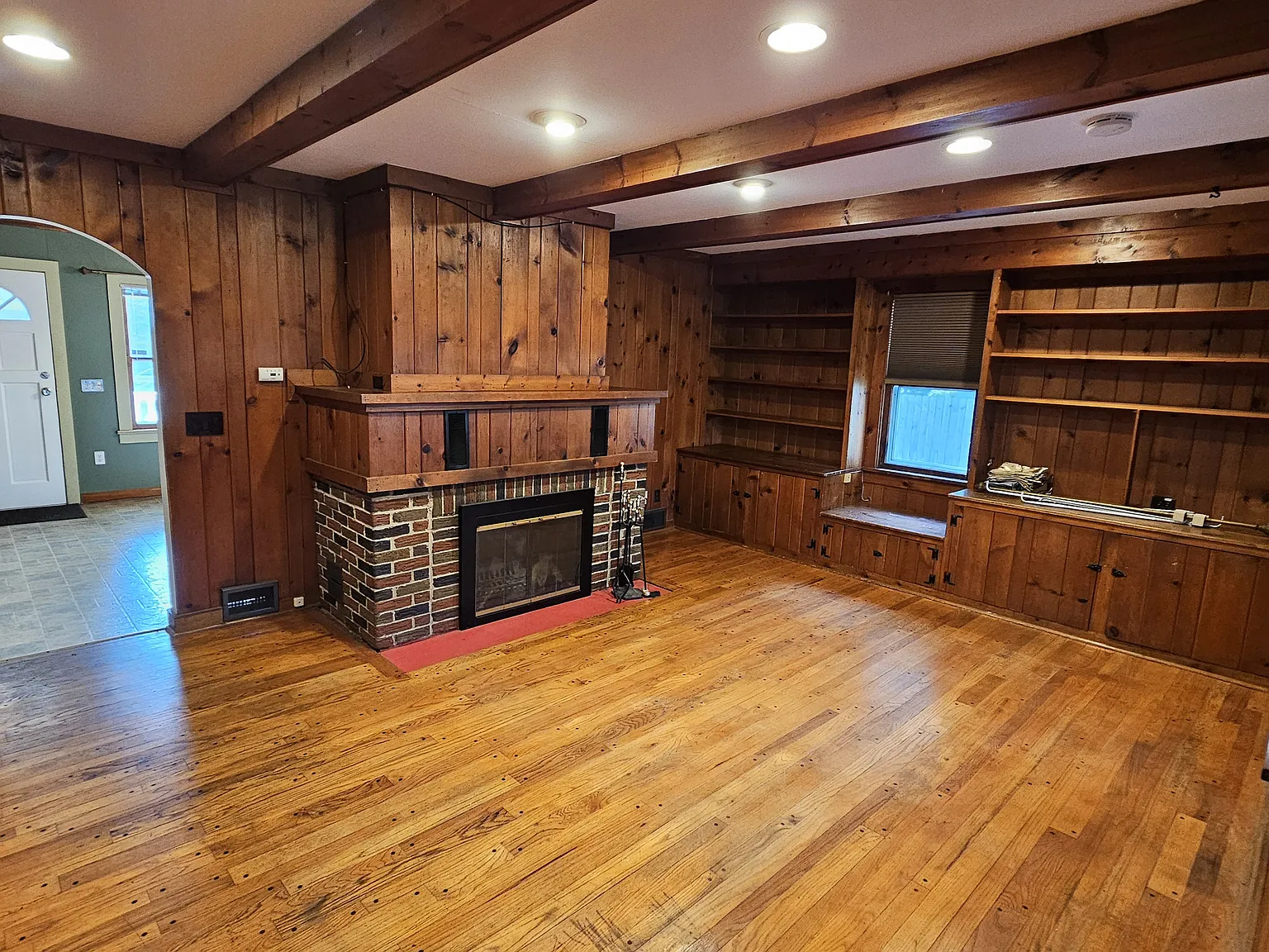 3 bed, 1000 sqft, $1,350 — Photo 4