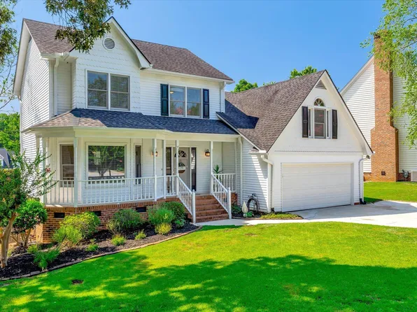 317 Pelham Falls Dr, Greer, SC 29651