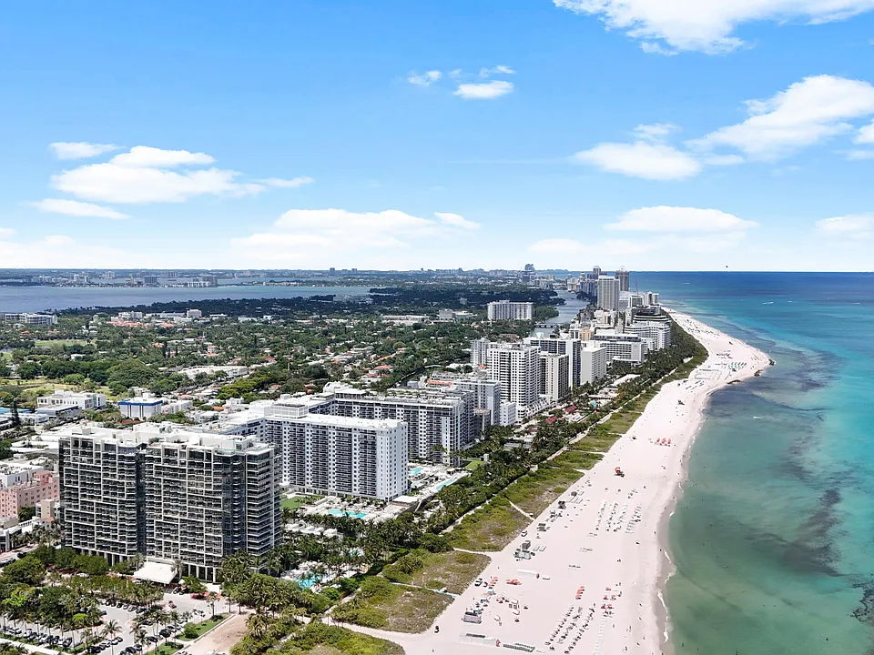 8956 Collins Ave #4