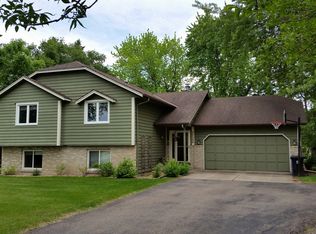26355 Smithtown Rd, Shorewood, MN 55331