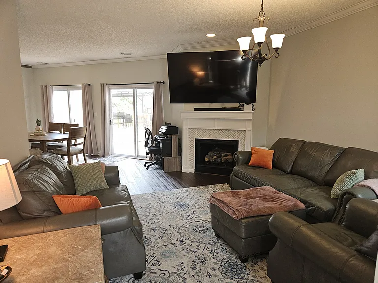973 Water Oak Ct — Photo 3