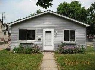 1039 E Milton Ave, Hazel Park, MI