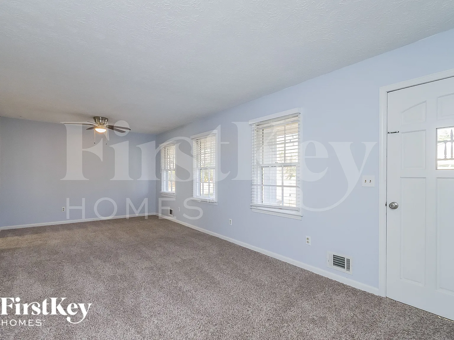 3 bed, 2.0 bath, 1492 sqft, $1,700 — Photo 3