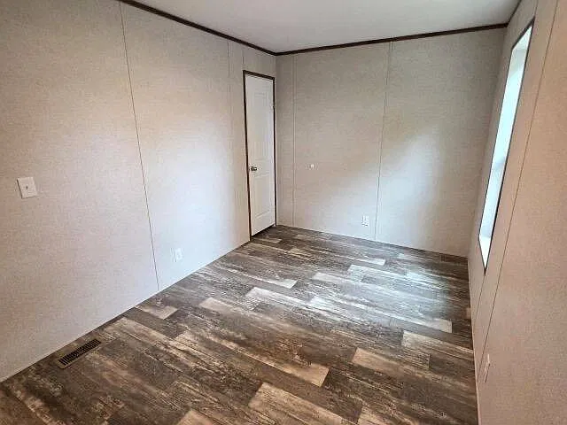 3 bed, 2.0 bath, 1056 sqft, $1,200 — Photo 3