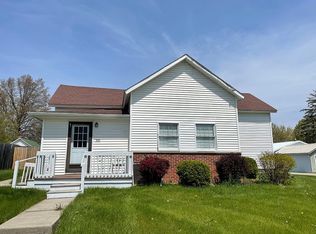 335 W Line St, Geneva, IN 46740