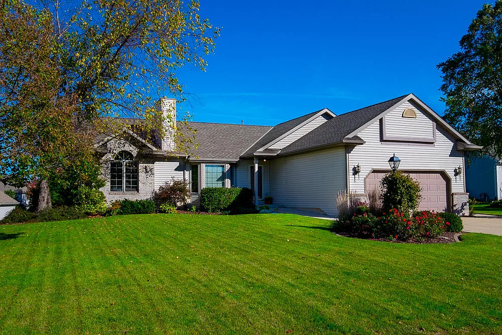6430 Norfolk Ln photo 1