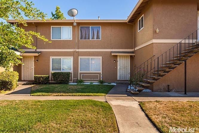 1st image of 5325 Manzanita Ave APT 3