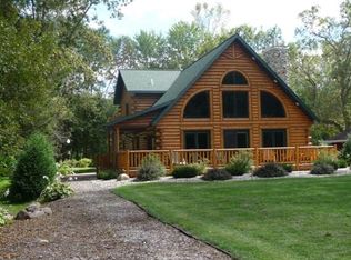 N4343 Driftwood Rd, New London, WI 54961