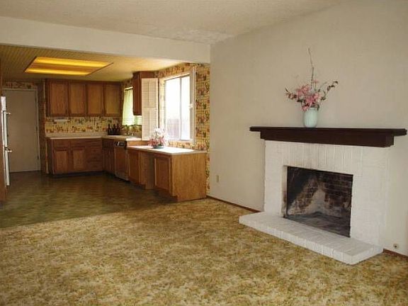 2nd image of 1023 Westview Dr
