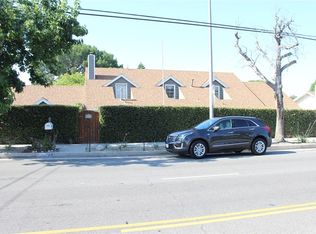 18128 Lassen St, Northridge, CA 91325