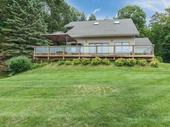 Beulah MI Real Estate - Beulah MI Homes For Sale | Zillow