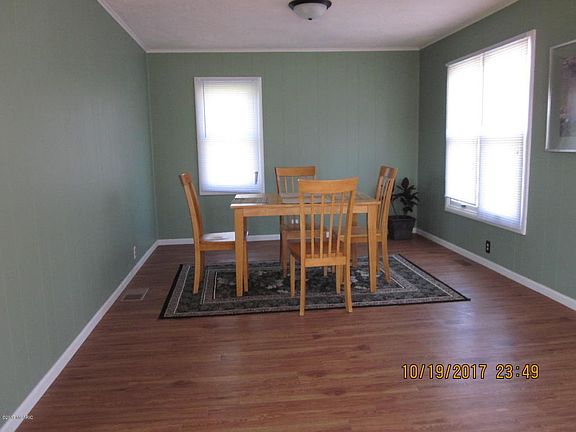 4th image of 604 S Gremps St