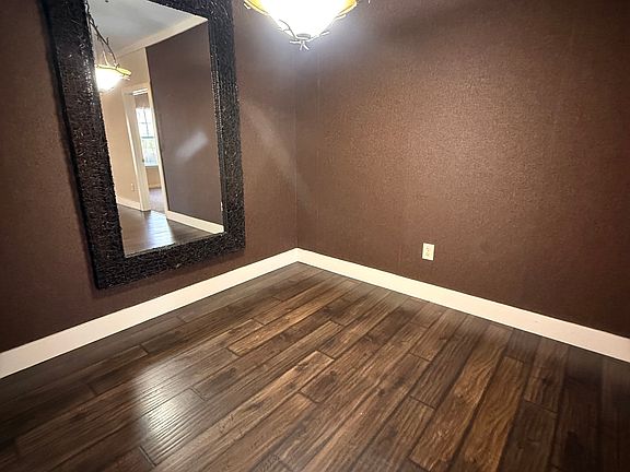 4th image of 600 Vista Lake Dr APT 106