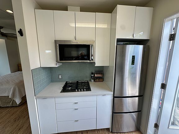 Lovely furnished studio ADU