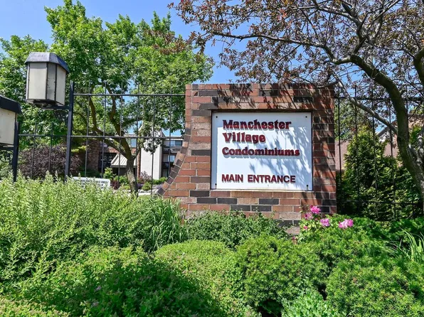 2350 West Good Hope ROAD #250, Glendale, WI 53209