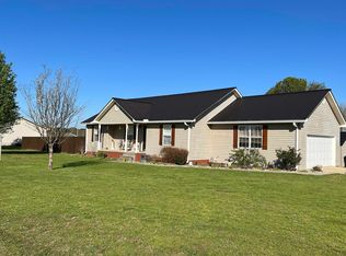 200 Devon Cir, Albertville, AL 35951