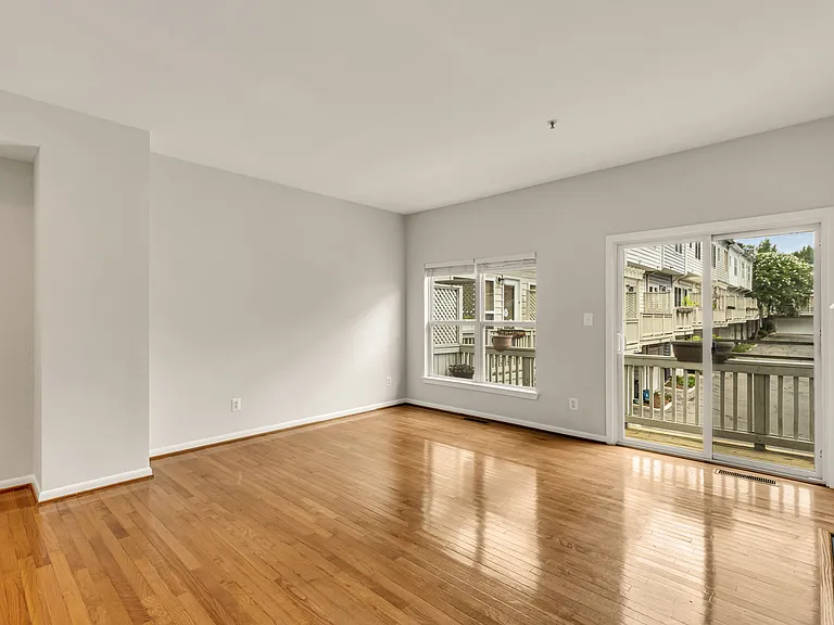 1227 V St NW — Photo 11