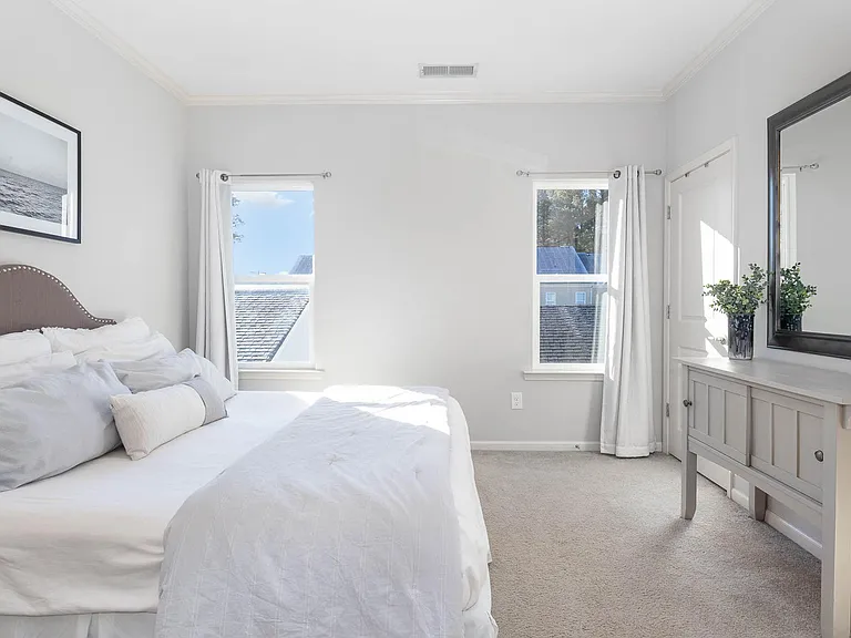 1304 Assembly St — Photo 15