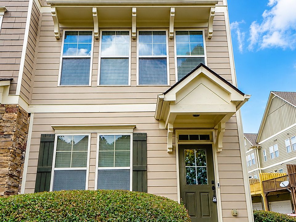 1st image of 741 Village Field Ct