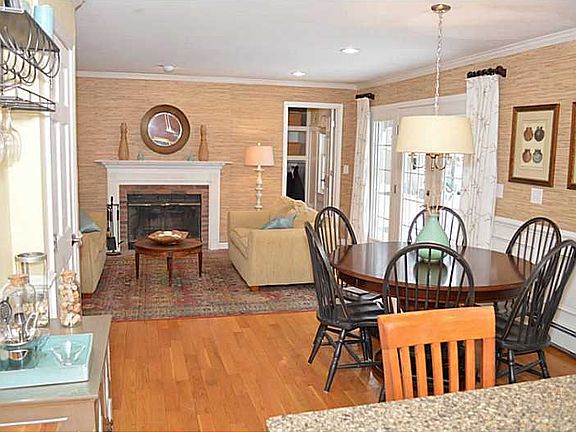 5th image of 194 Mulberry Dr