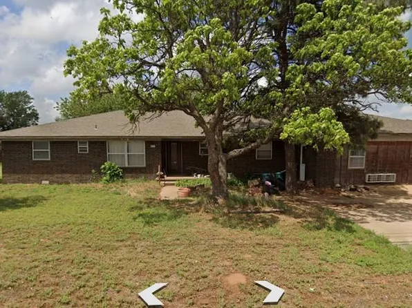 2221 E Davis Ave, Weatherford, OK 73096