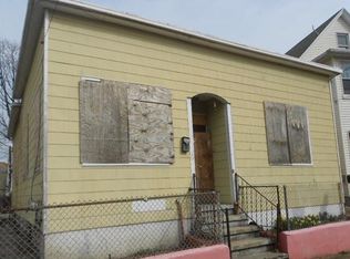 156 Hanover St, Bridgeport, CT 06604