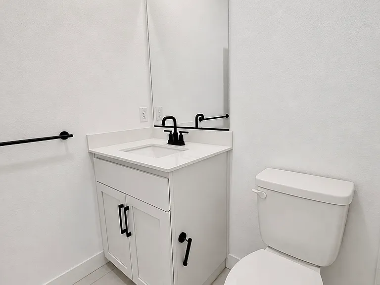 408 Monastery Dr — Photo 5