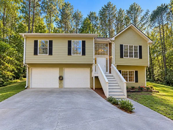 181 N Springs Dr, Acworth, GA 30101