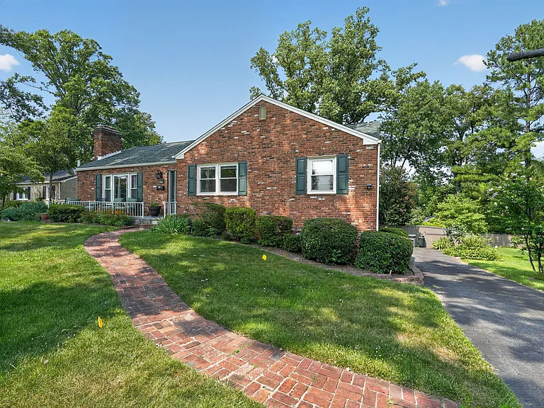 3919 N Chesterbrook Rd — Photo 25