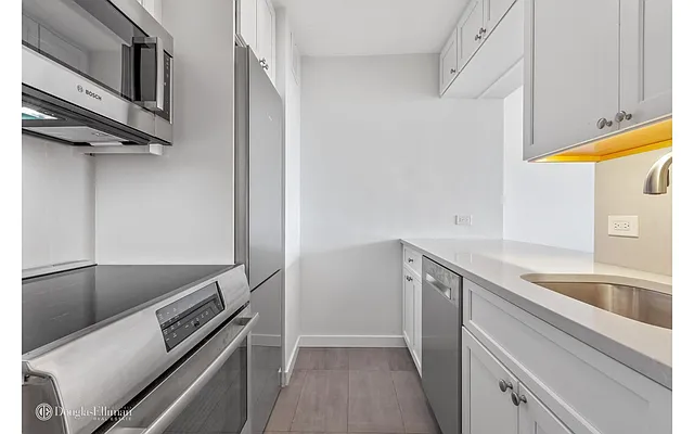 Sold by Douglas Elliman | media 13