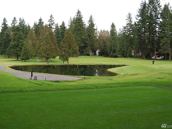 3rd image of 2319 Sahalee Dr W