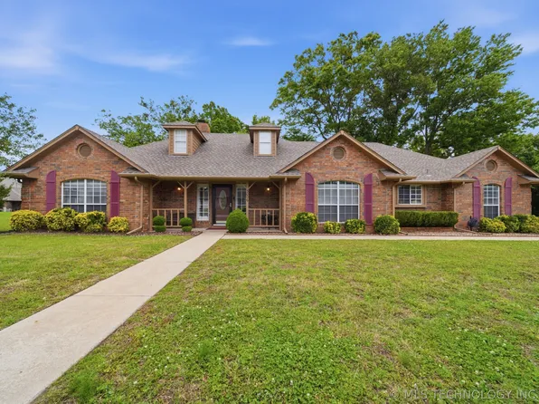 3006 N Country Club Rd, Muskogee, OK 74403
