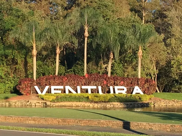 Entrance to Ventura Country Club