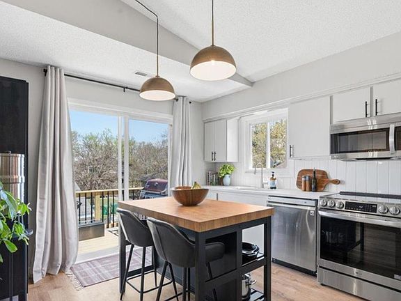 4th image of 3601 Rhode Island Ave S #2