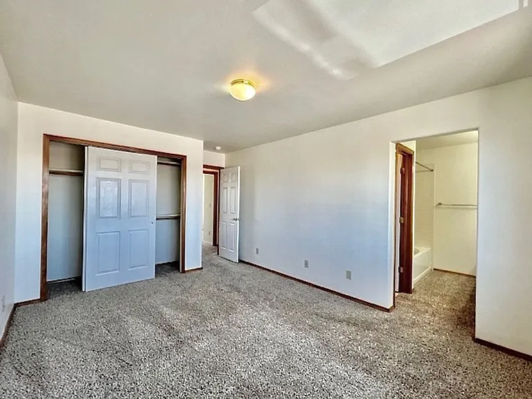 4275 Addax Ct — Photo 23