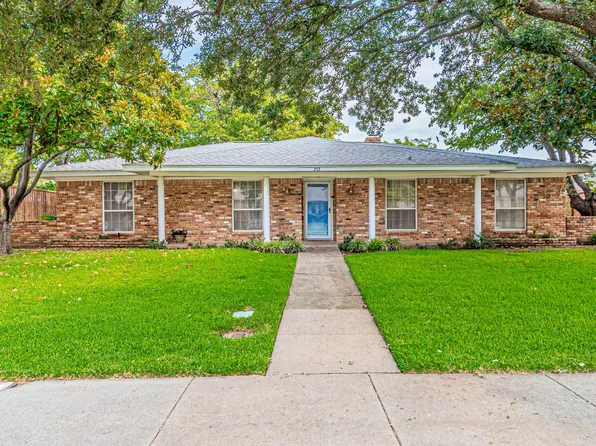 757 Knollridge Dr, Lewisville, TX 75077