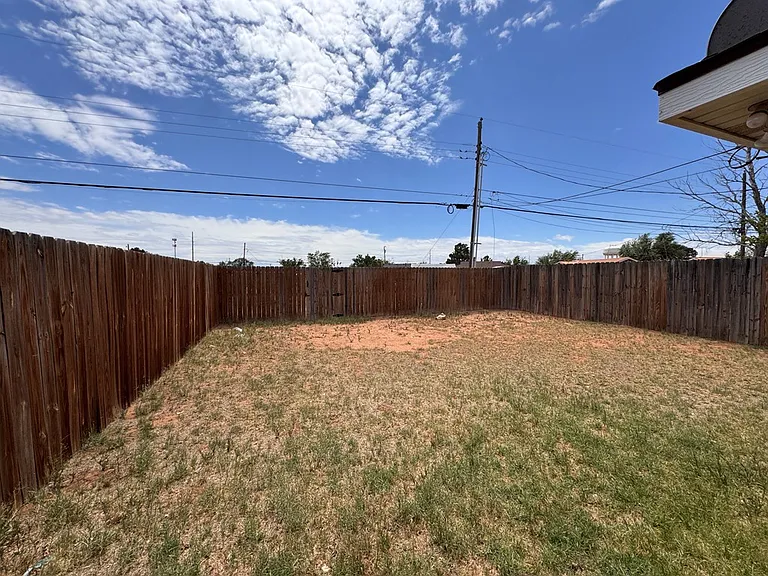 4503 Crockett Ave #B — Photo 19