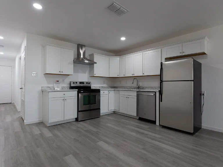 1010 County Road 4516 — Photo 10
